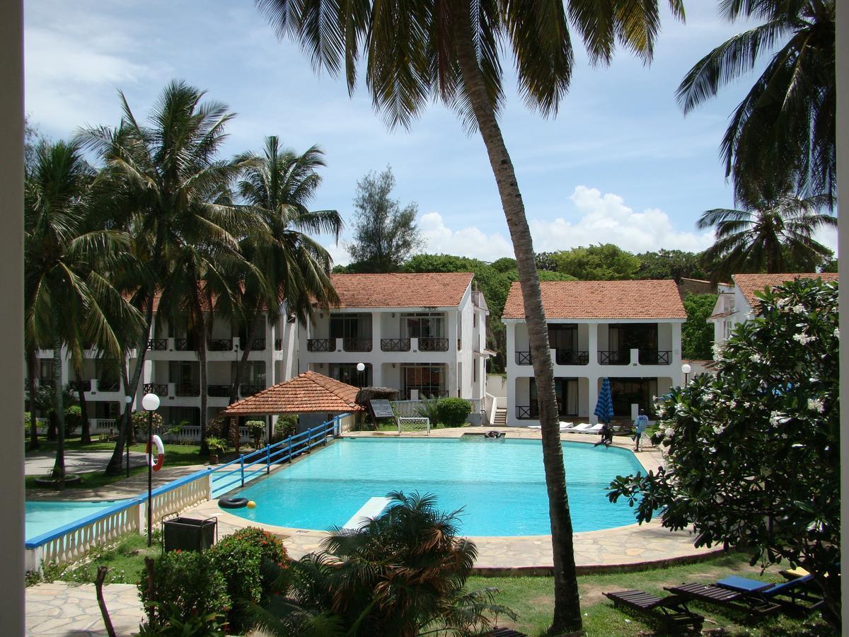 Nyali Beach Holiday Resort Exterior photo