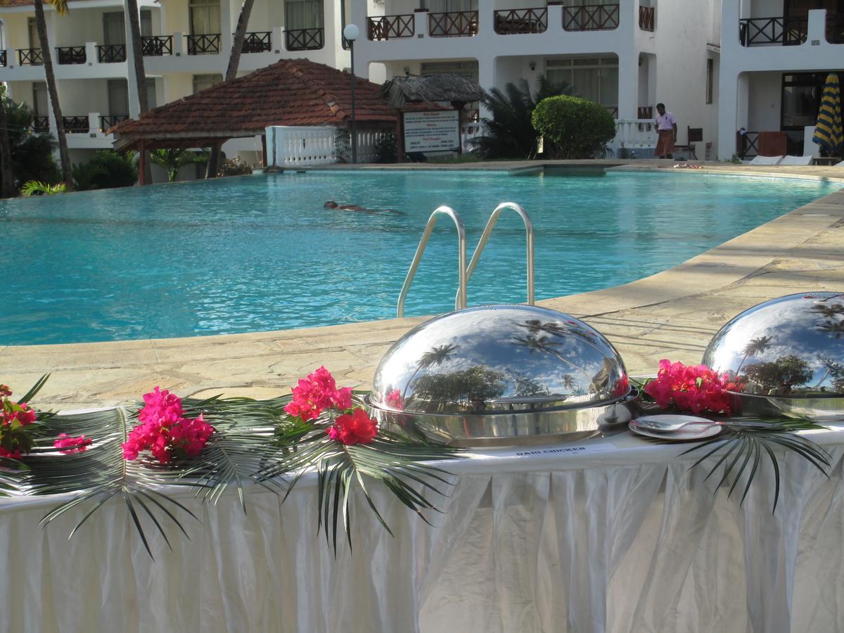 Nyali Beach Holiday Resort Exterior photo