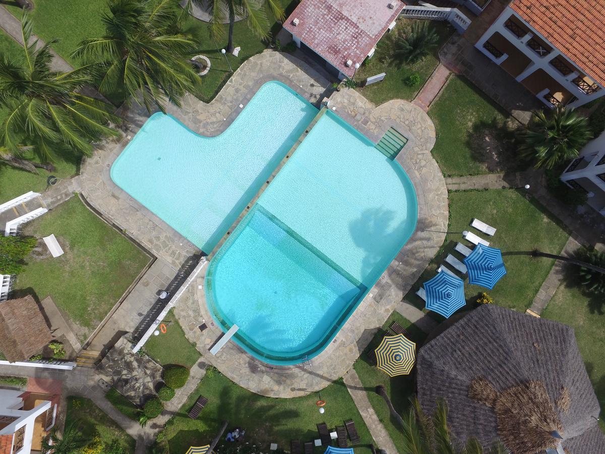 Nyali Beach Holiday Resort Exterior photo