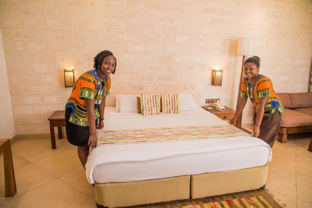 Nyali Beach Holiday Resort Exterior photo